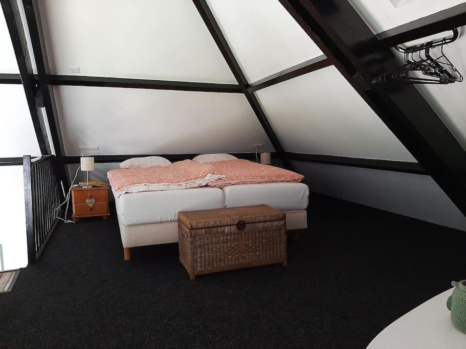 Vrijstaande Recreatievilla Met Ruime Omheinde Tuin Posterholt