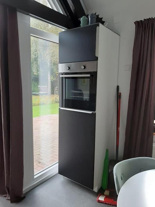 Vrijstaande Recreatievilla Met Ruime Omheinde Tuin Holiday home Posterholt